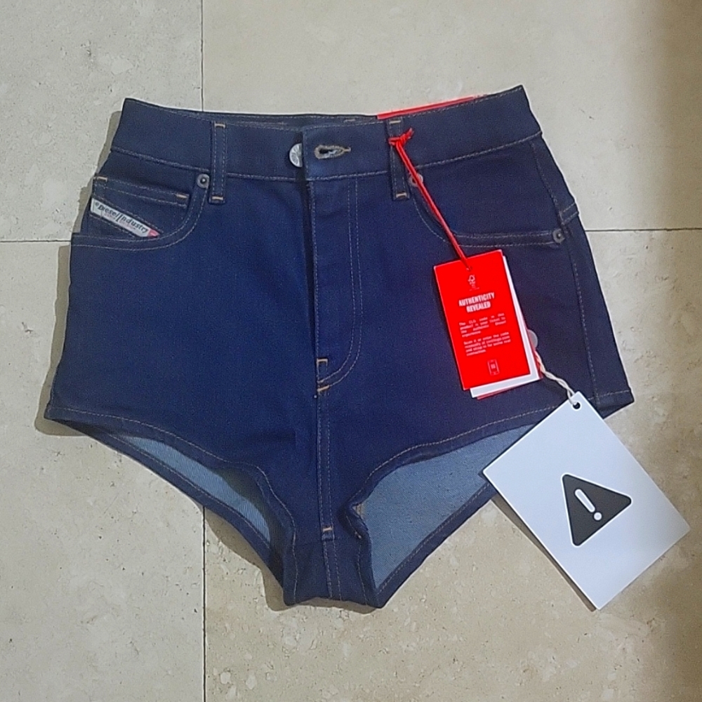 Diesel D-Lunar Shorts Sold Out Brand New - Picture 2 of 7